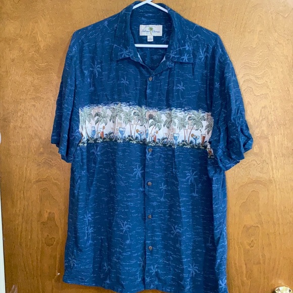 Island Shores Hawaiian Print Shirt - Picture 1 of 5